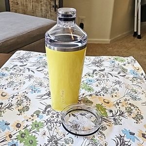 Brumate Shaker Pint with drinking lid